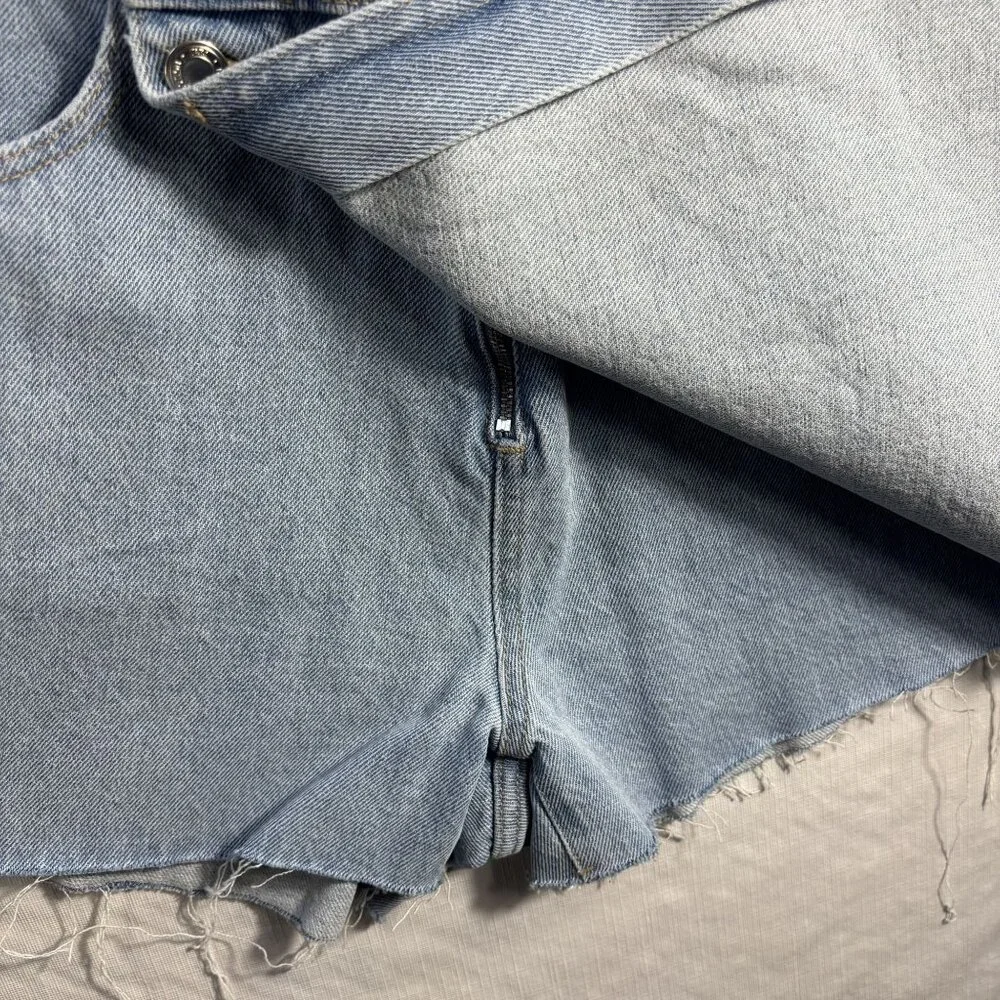 Zara Womens Light Wash Denim High-Waisted Frayed Hem Shorts L - Picture 4 of 10
